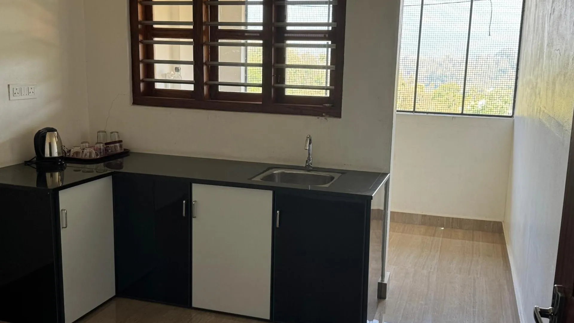 Malabar Inn Residency Kalpetta